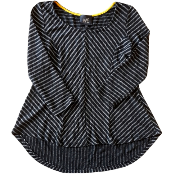 W5- Hi-Lo Knit Blouse - Picture 3 of 6